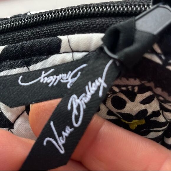 Vera Bradley, black&white w/neon yellow petals crossbody purse,adjustable handle - Picture 8 of 14